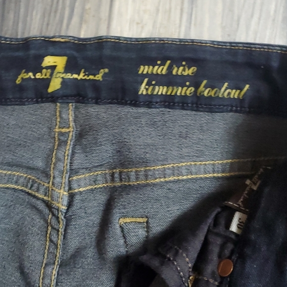 7 for all mankind jean shorts - Picture 4 of 5